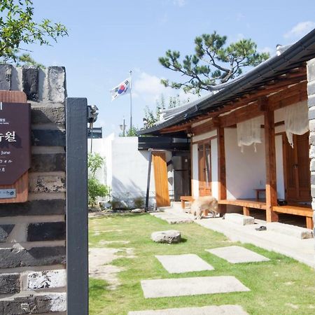 ג'אונג'ו Ohnewwall Guesthouse מראה חיצוני תמונה
