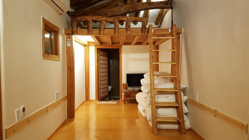 ג'אונג'ו Ohnewwall Guesthouse מראה חיצוני תמונה