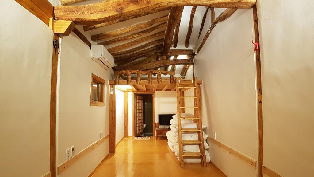 ג'אונג'ו Ohnewwall Guesthouse מראה חיצוני תמונה