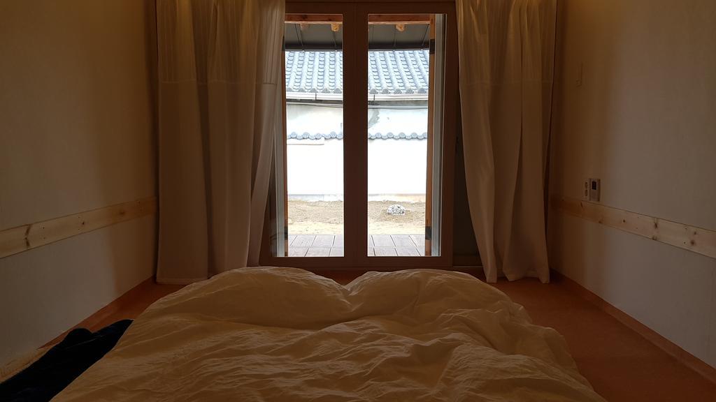 ג'אונג'ו Ohnewwall Guesthouse מראה חיצוני תמונה
