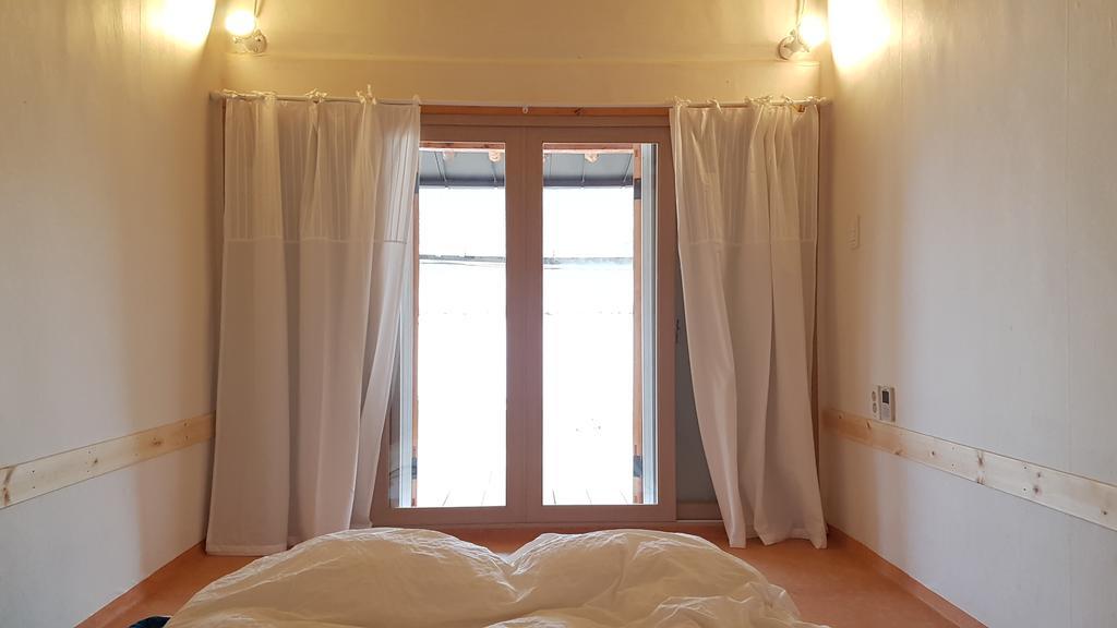 ג'אונג'ו Ohnewwall Guesthouse מראה חיצוני תמונה