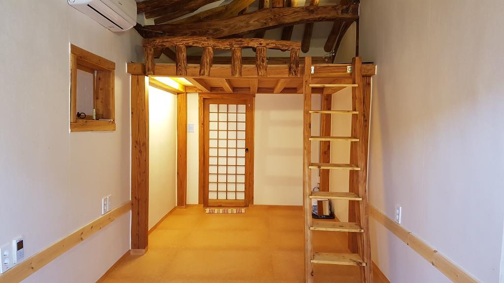 ג'אונג'ו Ohnewwall Guesthouse מראה חיצוני תמונה