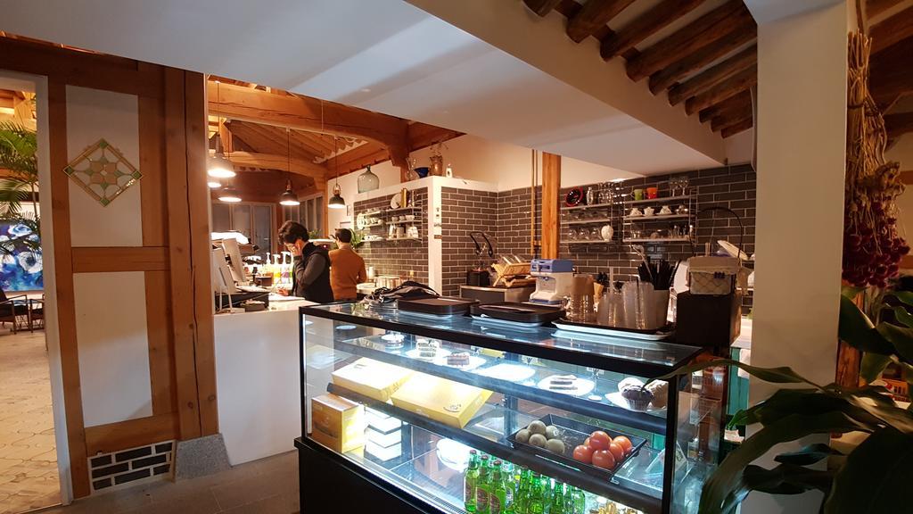 ג'אונג'ו Ohnewwall Guesthouse מראה חיצוני תמונה